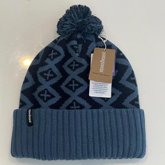 $49 PATAGONIA POWDER TOWN BEANIE POM HAT IN PERENNIAL PINECONE WAVY BLUE  NEW main image 4